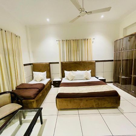 Primrose Hotel And Restaurant Sonipat Dış mekan fotoğraf